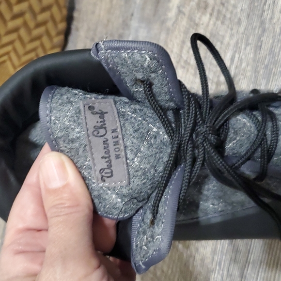 Western Chief Quilted Four Eye Duck Boots - Picture 9 of 11